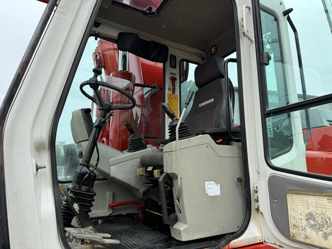 حفارة Liebherr A924 Litronic Mobilbagger MS21 + Klima: صور 15