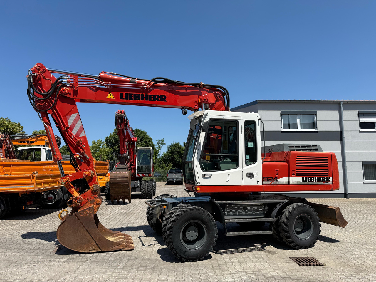 Liebherr A924 Mobilbagger HS20 SW - حفارة: صور 3 Liebherr A924 Mobilbagger HS20 SW - حفارة: صور 3