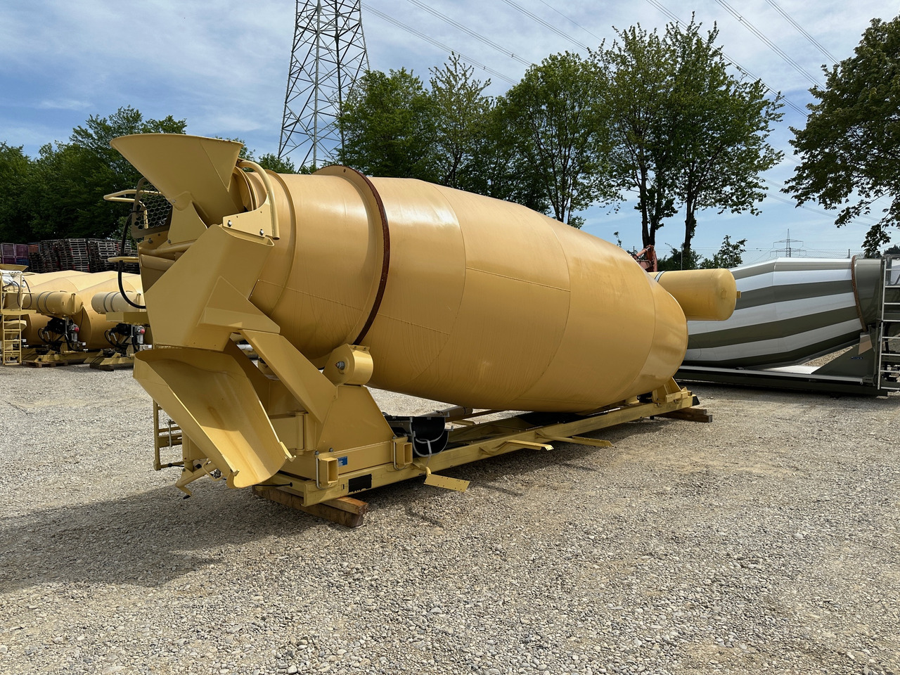 Liebherr HTM1204 Betonmischer Aufbau 12 m3 UNBENUTZT - حلة خرسانة: صور 3 Liebherr HTM1204 Betonmischer Aufbau 12 m3 UNBENUTZT - حلة خرسانة: صور 3