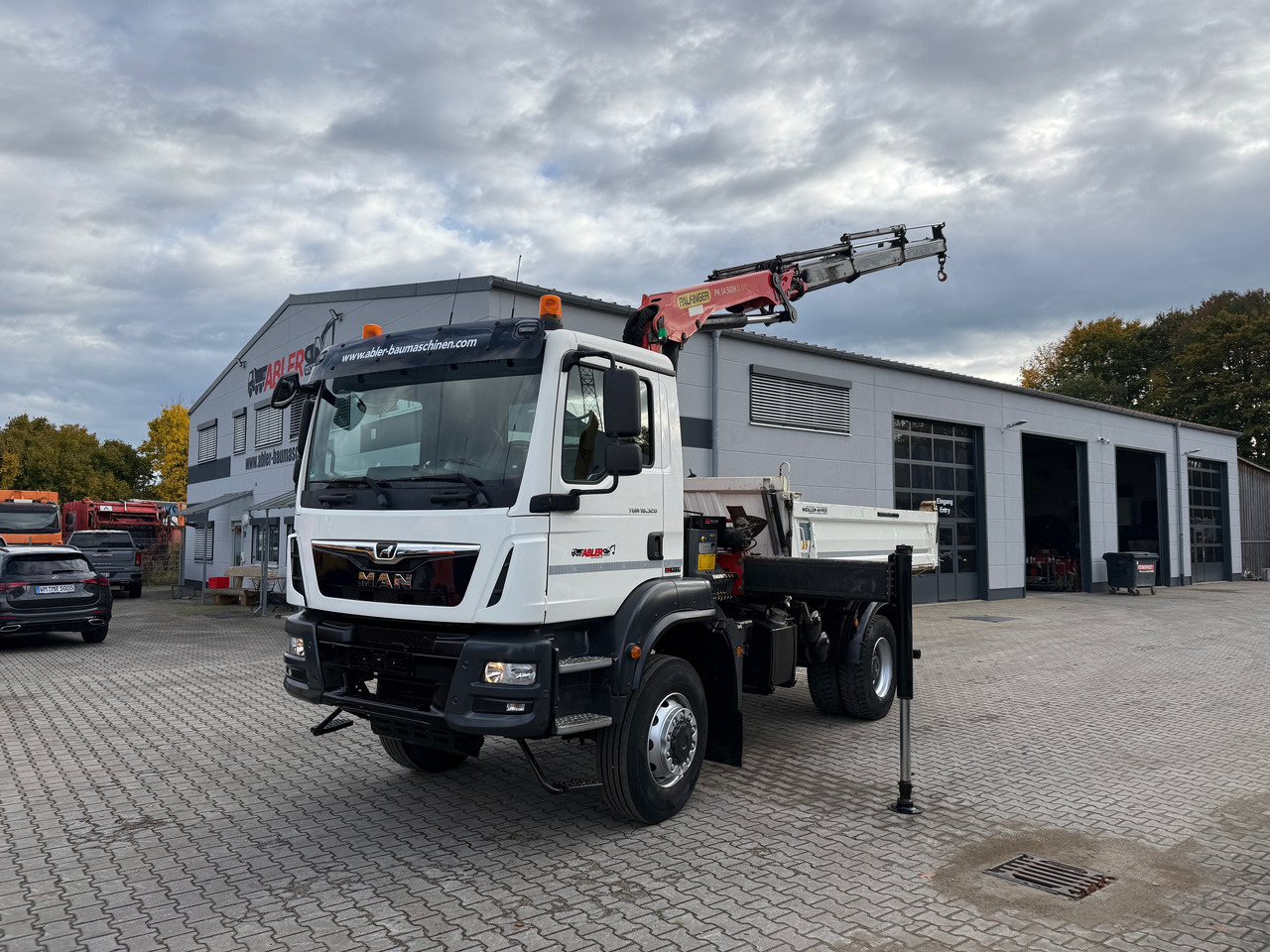 MAN TGM 18.320 Kipper+Kran Palfinger 4x4 Funk Greifer - قلابات, شاحنة كرين: صور 4 MAN TGM 18.320 Kipper+Kran Palfinger 4x4 Funk Greifer - قلابات, شاحنة كرين: صور 4