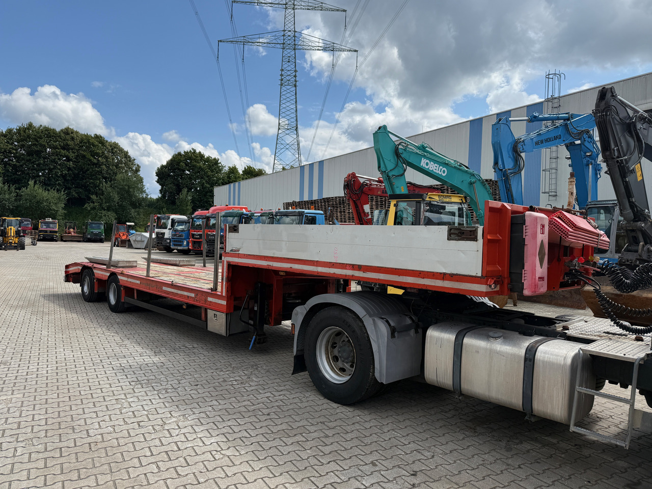 Schwarzmüller F-Serie Tieflader Nachlaufgelenkt ZS TOP - عربة مسطحة منخفضة نصف مقطورة: صور 3 Schwarzmüller F-Serie Tieflader Nachlaufgelenkt ZS TOP - عربة مسطحة منخفضة نصف مقطورة: صور 3