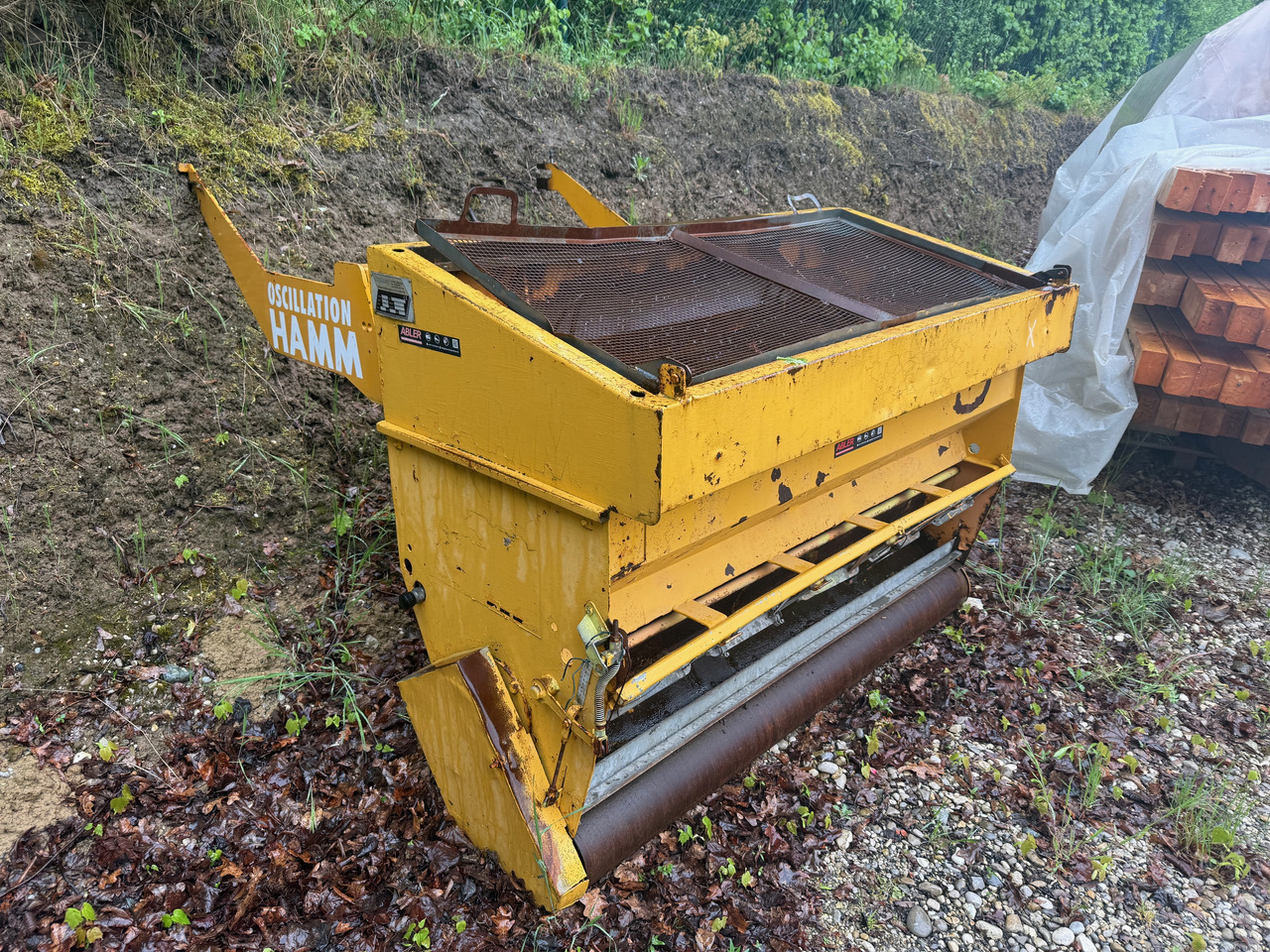 Splitstreuer 160 cm Straßmayr BS-WA 1700 Hamm DV8 - الرمال مفرشة: صور 2 Splitstreuer 160 cm Straßmayr BS-WA 1700 Hamm DV8 - الرمال مفرشة: صور 2