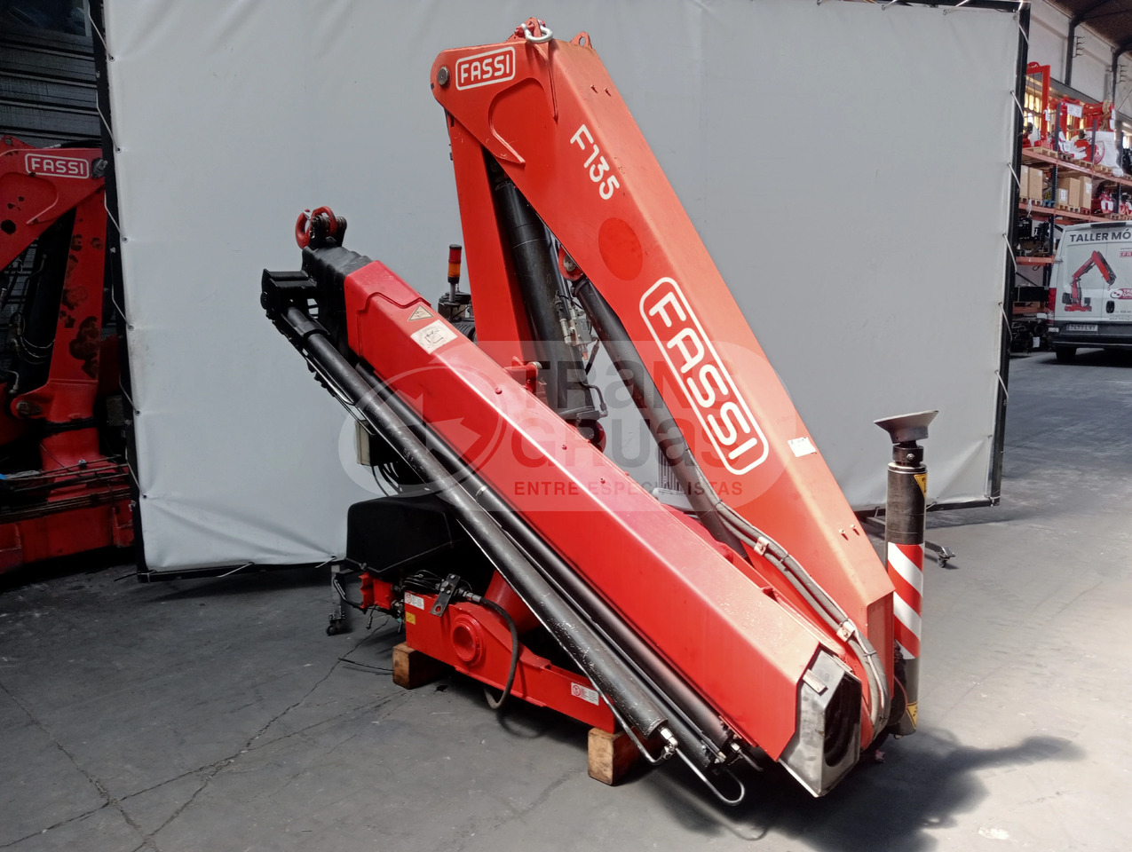 Grúa hidráulica Fassi F135A.0.25 E-ACTIVE - ونش كرين: صور 4 Grúa hidráulica Fassi F135A.0.25 E-ACTIVE - ونش كرين: صور 4