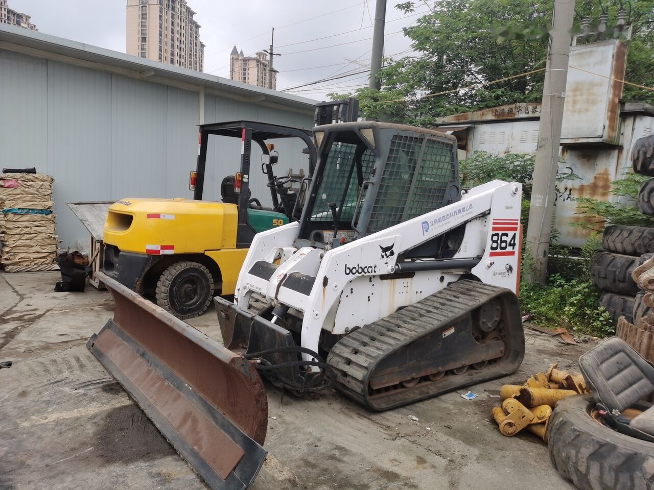 Bobcat 864 - اللودر المجنزر صغير: صور 4 Bobcat 864 - اللودر المجنزر صغير: صور 4