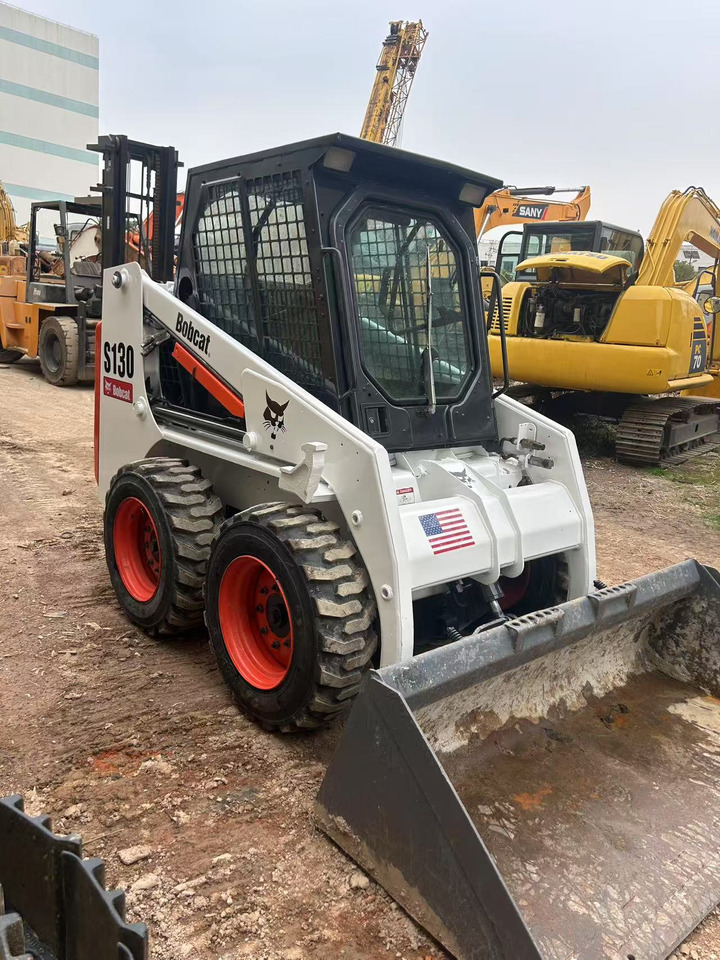 Bobcat S130 - شيول صغير: صور 5 Bobcat S130 - شيول صغير: صور 5