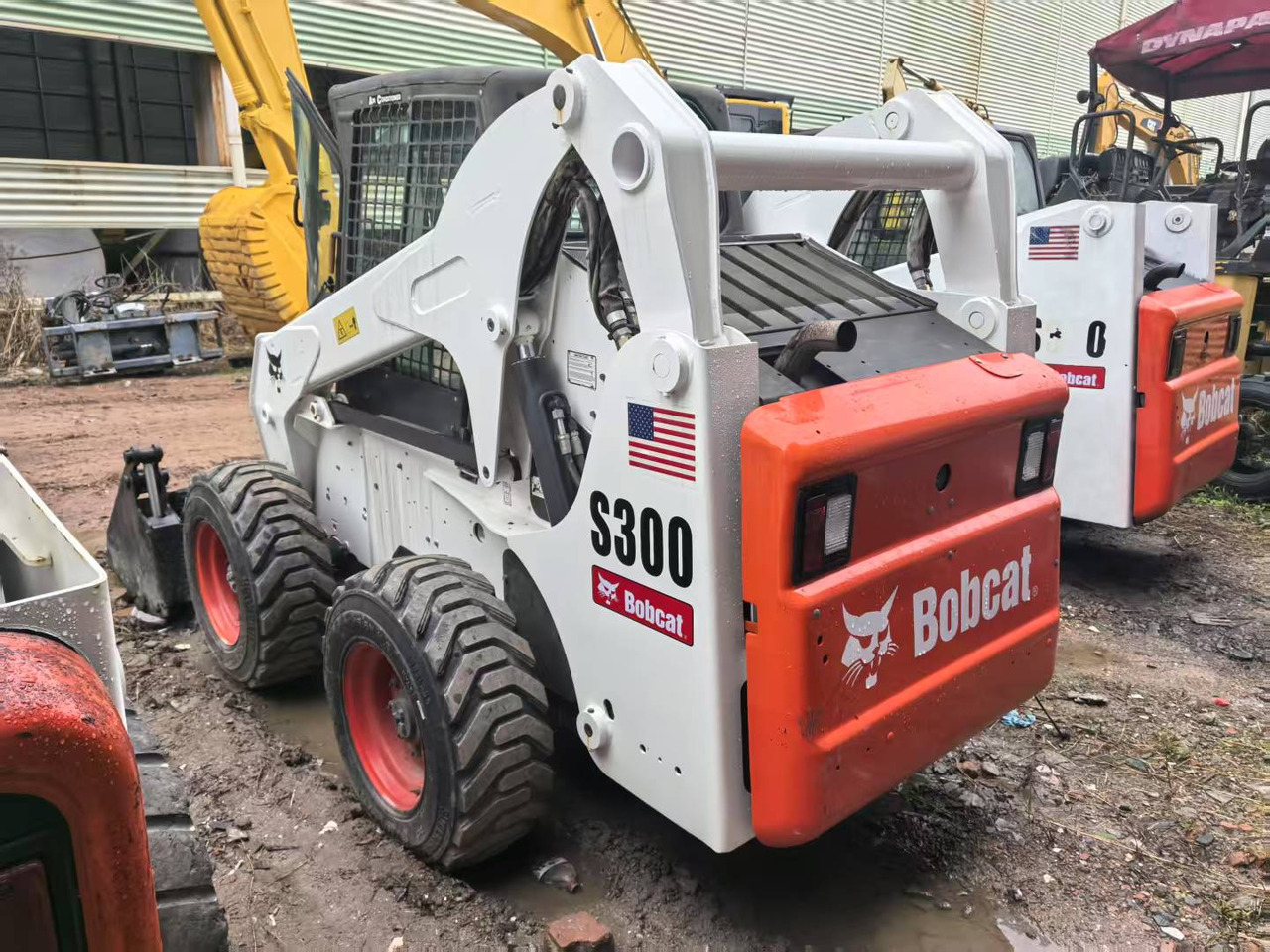Bobcat S300 - شيول صغير: صور 2 Bobcat S300 - شيول صغير: صور 2