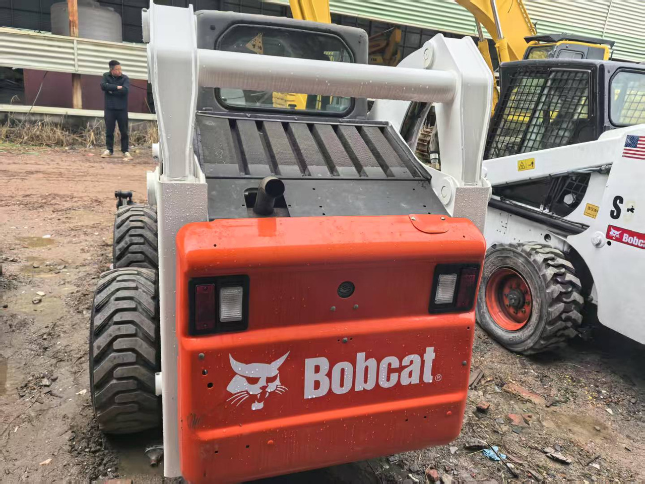 Bobcat S300 - شيول صغير: صور 3 Bobcat S300 - شيول صغير: صور 3