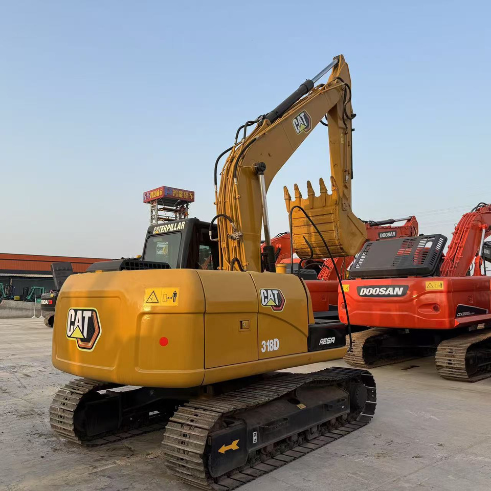 حفارات زحافة Caterpillar 318D: صور 6