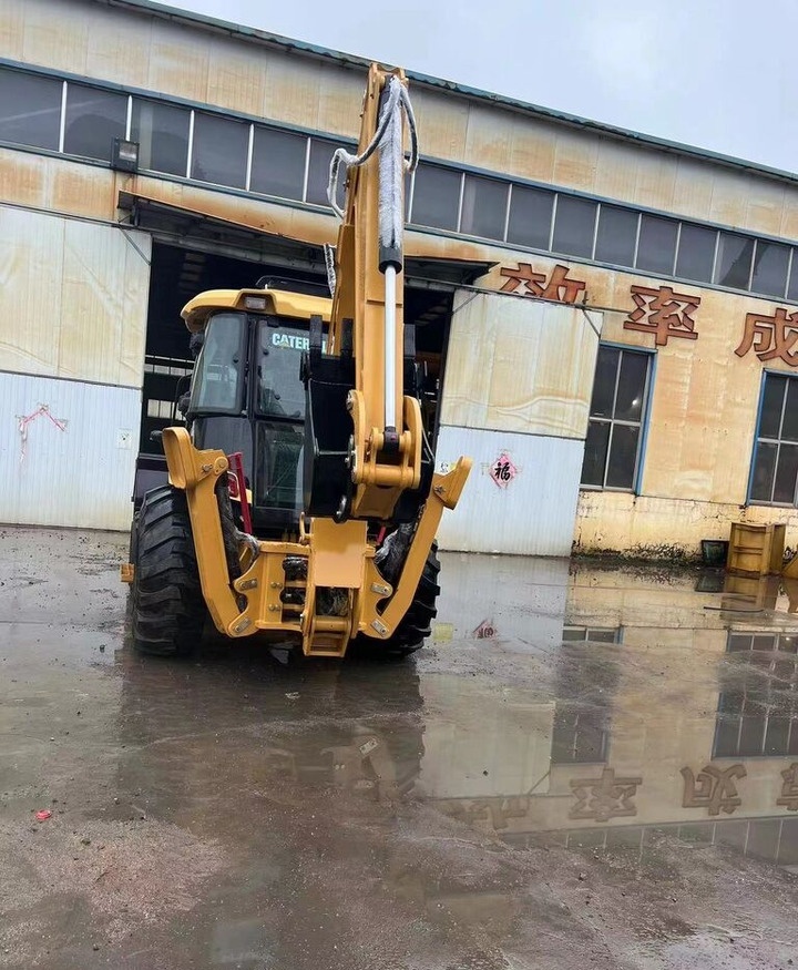 Caterpillar 420F - حفار متعدد الاستخدام: صور 3 Caterpillar 420F - حفار متعدد الاستخدام: صور 3