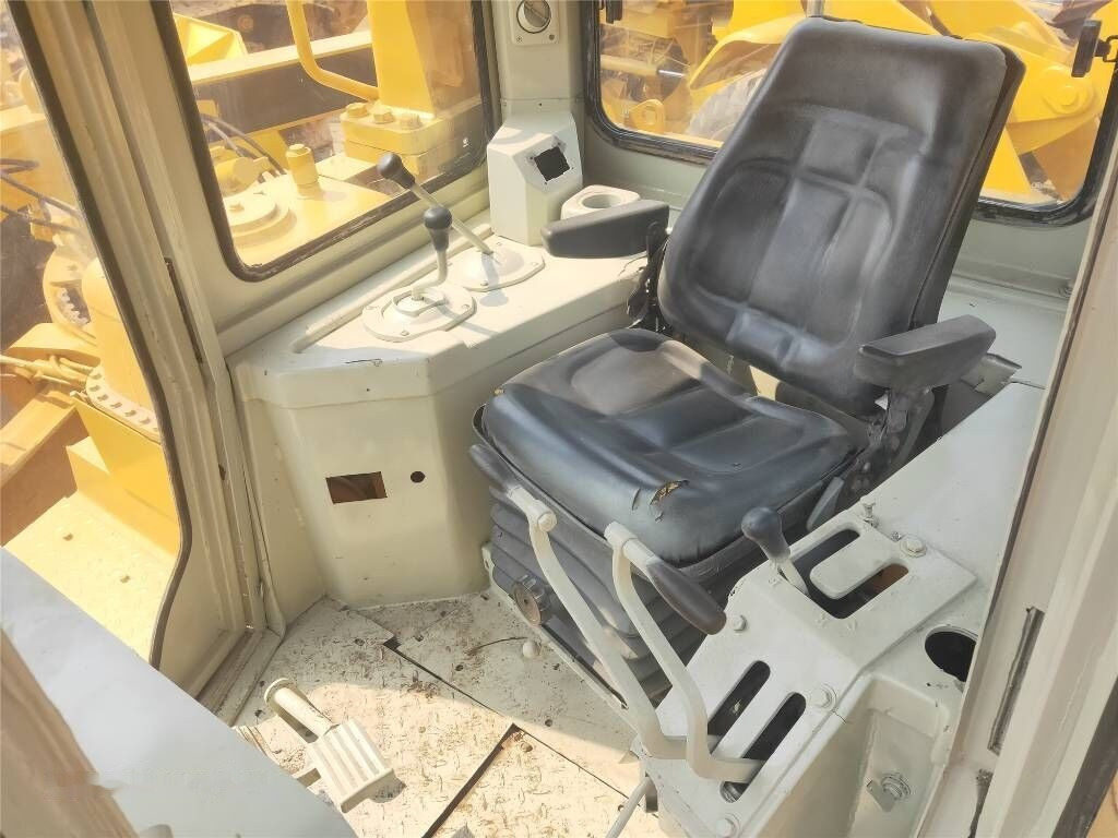 Caterpillar D 7 H - بلدوزر: صور 5 Caterpillar D 7 H - بلدوزر: صور 5