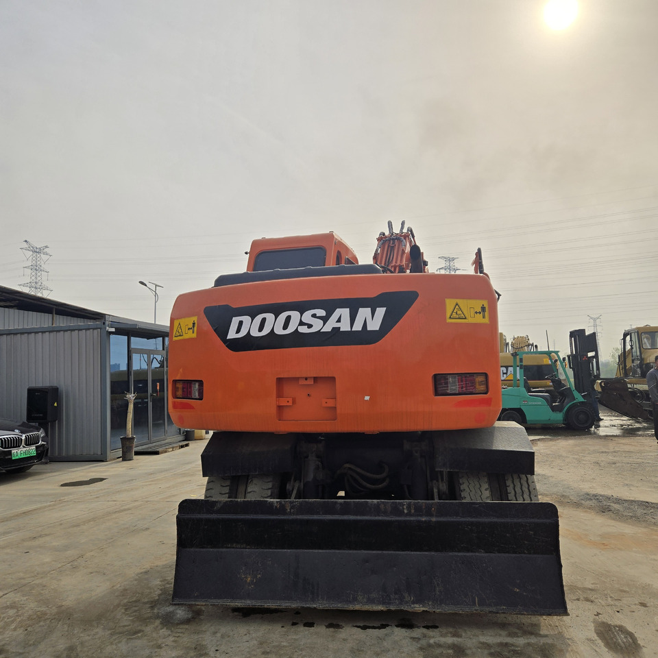 حفارة على عجلات DOOSAN DX150W: صور 6