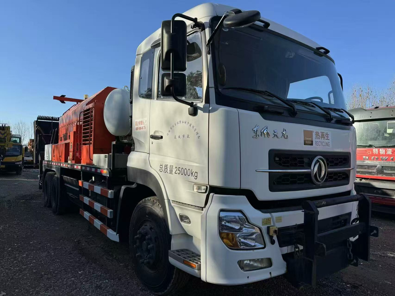 DongFeng DFL1250A12 - مركبة الخدمات الكهربائية: صور 2 DongFeng DFL1250A12 - مركبة الخدمات الكهربائية: صور 2