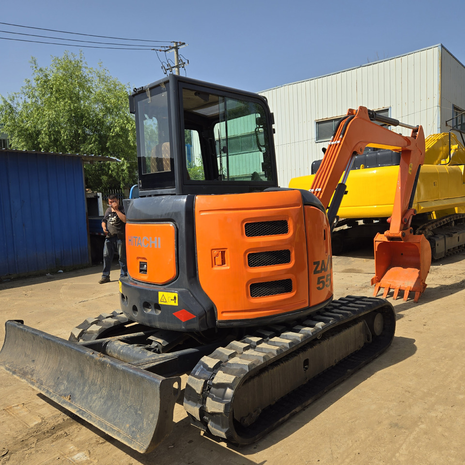 HITACHI ZX55 - حفارة مصغرة: صور 4 HITACHI ZX55 - حفارة مصغرة: صور 4