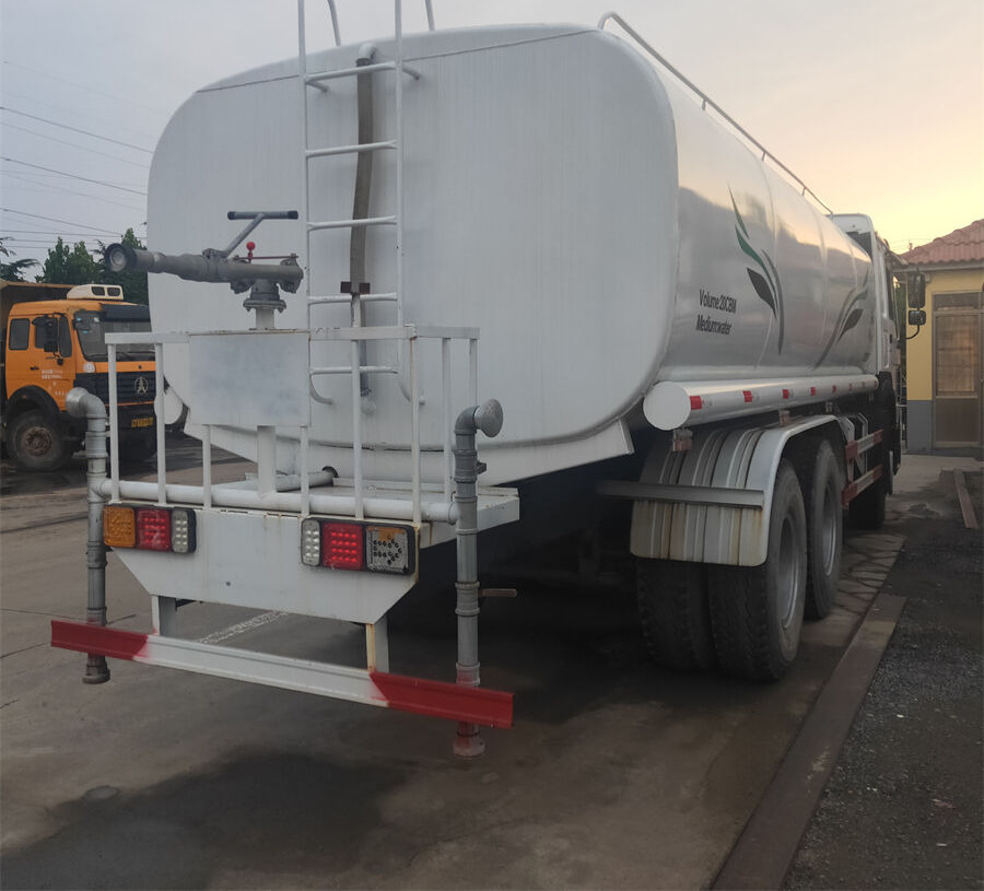 HOWO - سيارة بلدية: صور 3 HOWO - سيارة بلدية: صور 3