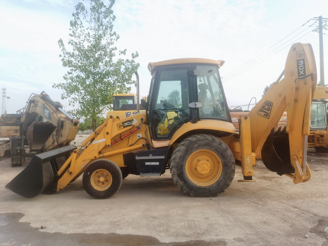 JCB 3CX - حفار متعدد الاستخدام: صور 1 JCB 3CX - حفار متعدد الاستخدام: صور 1