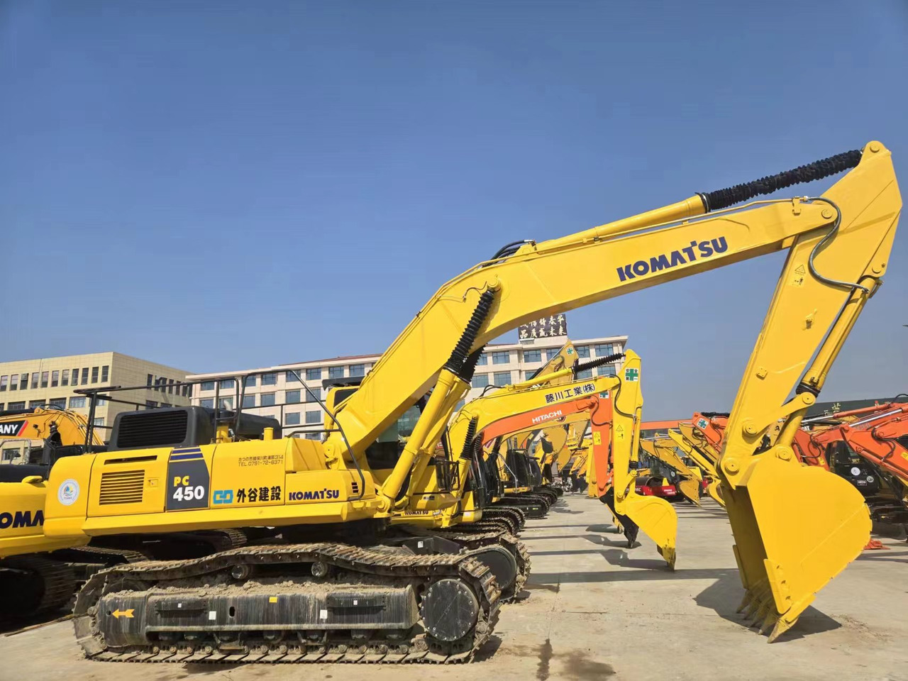 KOMATSU PC450-8 - حفارة: صور 2 KOMATSU PC450-8 - حفارة: صور 2