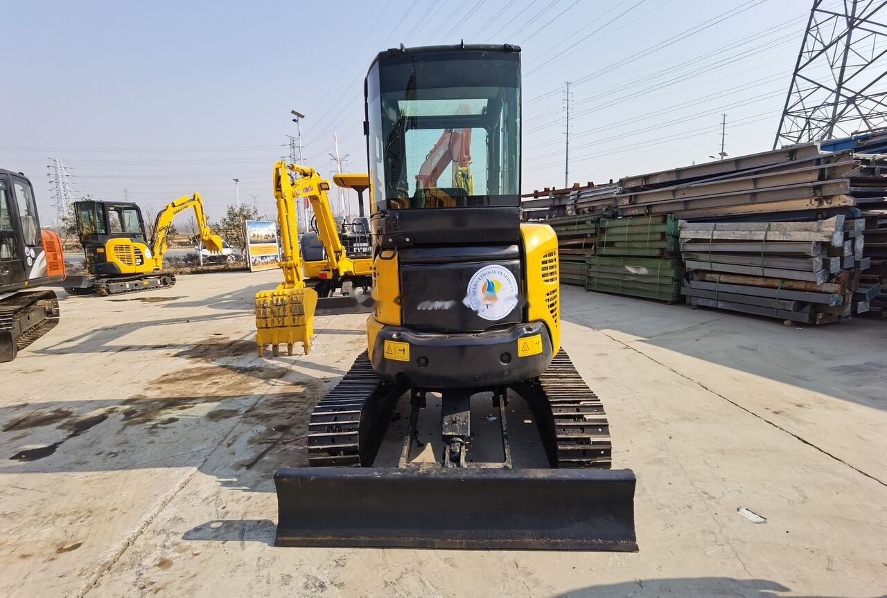 Komatsu PC35MR - حفارة مصغرة: صور 5 Komatsu PC35MR - حفارة مصغرة: صور 5