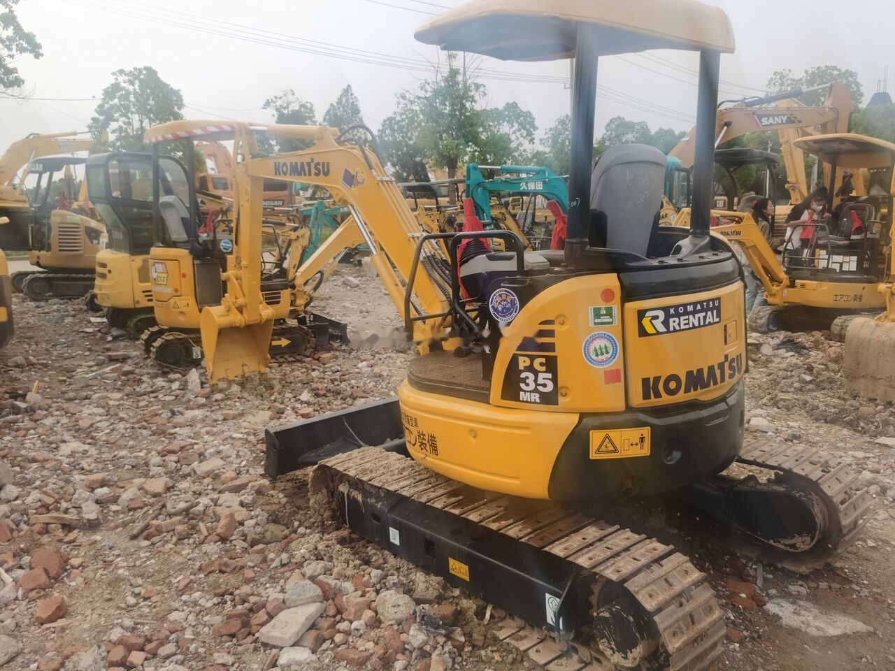 Komatsu PC35MR - حفارة مصغرة: صور 4 Komatsu PC35MR - حفارة مصغرة: صور 4