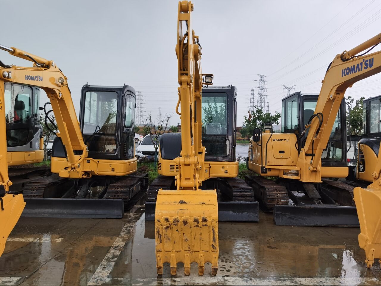 Komatsu PC50MR - حفارة مصغرة: صور 5 Komatsu PC50MR - حفارة مصغرة: صور 5