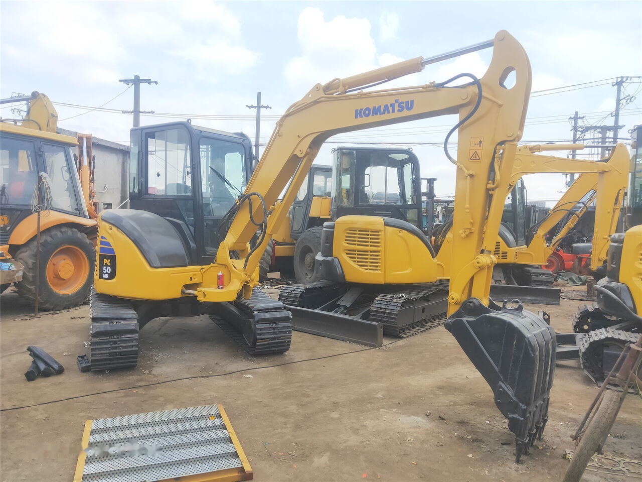 Komatsu PC50MR - حفارة مصغرة: صور 4 Komatsu PC50MR - حفارة مصغرة: صور 4