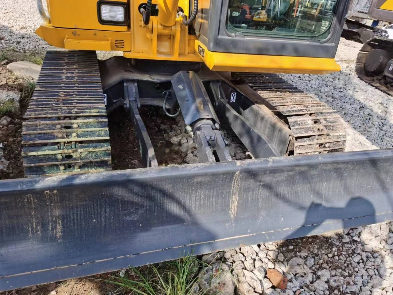 Komatsu PC70-8 - حفارات زحافة: صور 5 Komatsu PC70-8 - حفارات زحافة: صور 5