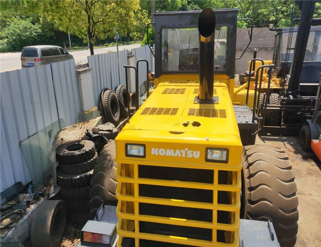 Komatsu WA350 - اللودر بعجل: صور 3 Komatsu WA350 - اللودر بعجل: صور 3