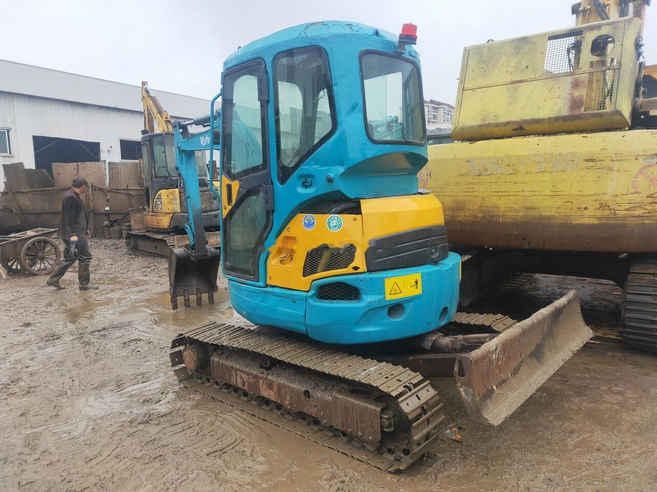 Kubota U35 - حفارة مصغرة: صور 5 Kubota U35 - حفارة مصغرة: صور 5