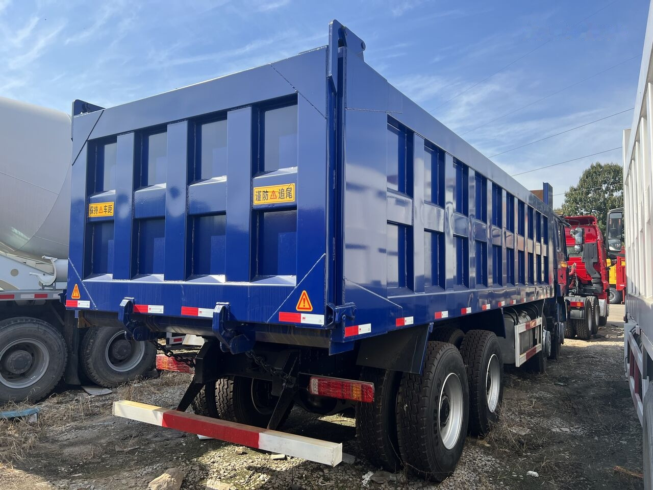Shacman F3000 - قلابات: صور 4 Shacman F3000 - قلابات: صور 4