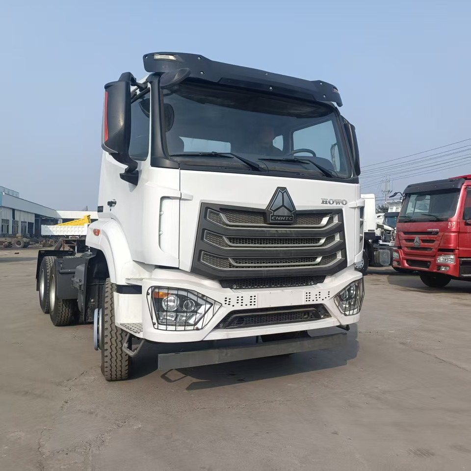 Sinotruk HOHAN 6*4 Tractor - شاحنة جرار: صور 3 Sinotruk HOHAN 6*4 Tractor - شاحنة جرار: صور 3