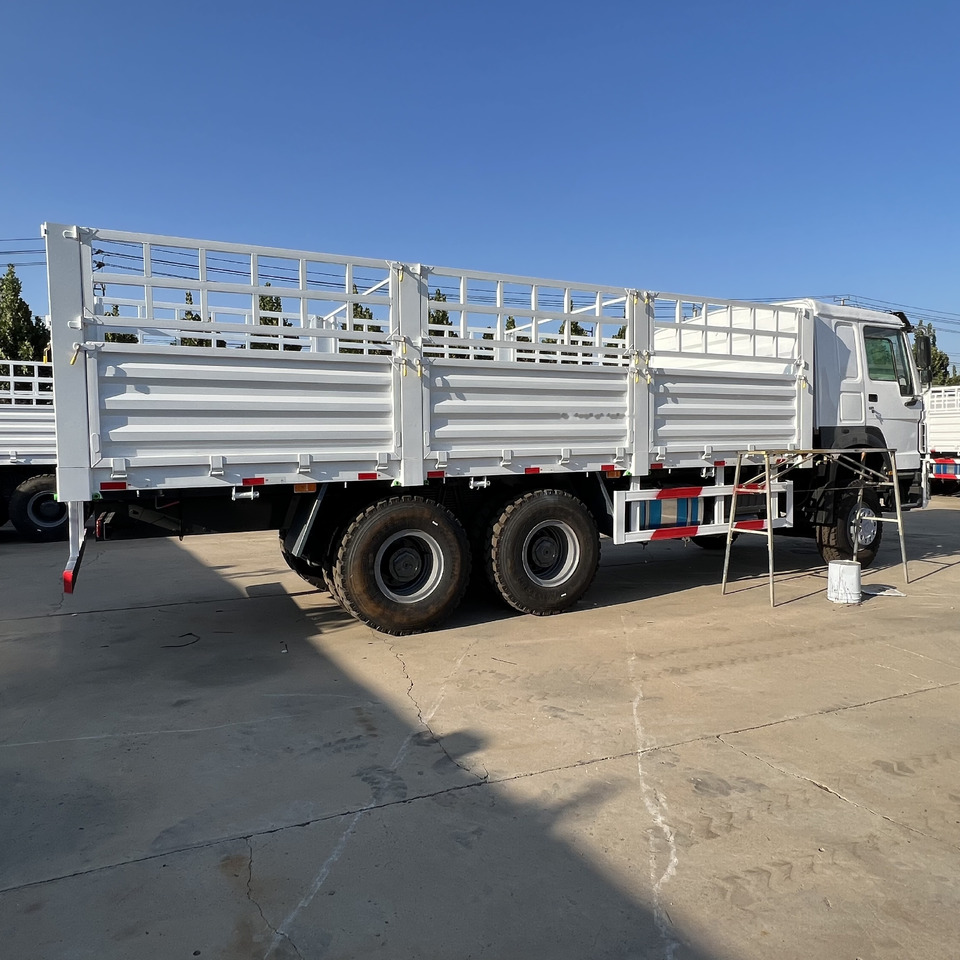 Sinotruk HOWO 371 6*4 Fence truck - شاحنات مسطحة: صور 4 Sinotruk HOWO 371 6*4 Fence truck - شاحنات مسطحة: صور 4