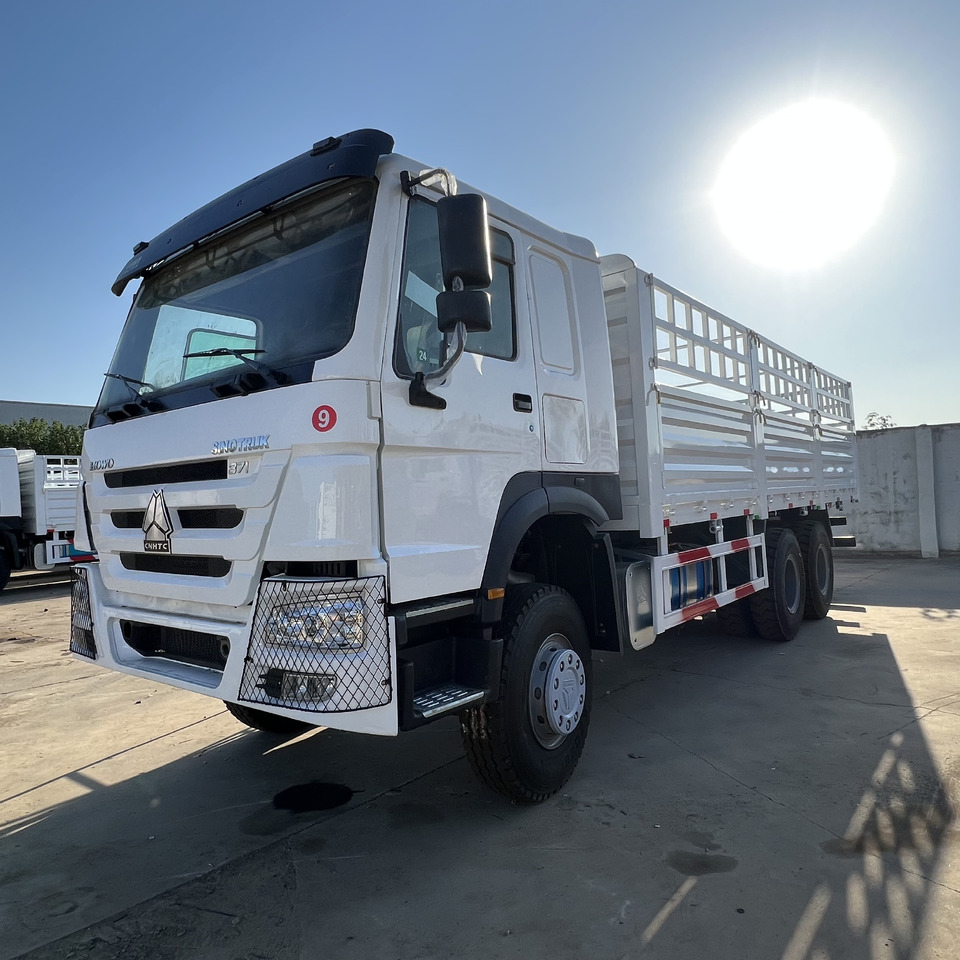 Sinotruk HOWO 371 6*4 Fence truck - شاحنات مسطحة: صور 1 Sinotruk HOWO 371 6*4 Fence truck - شاحنات مسطحة: صور 1