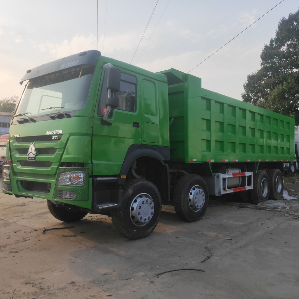 Sinotruk HOWO 371 8*4 Dump truck - قلابات: صور 1 Sinotruk HOWO 371 8*4 Dump truck - قلابات: صور 1