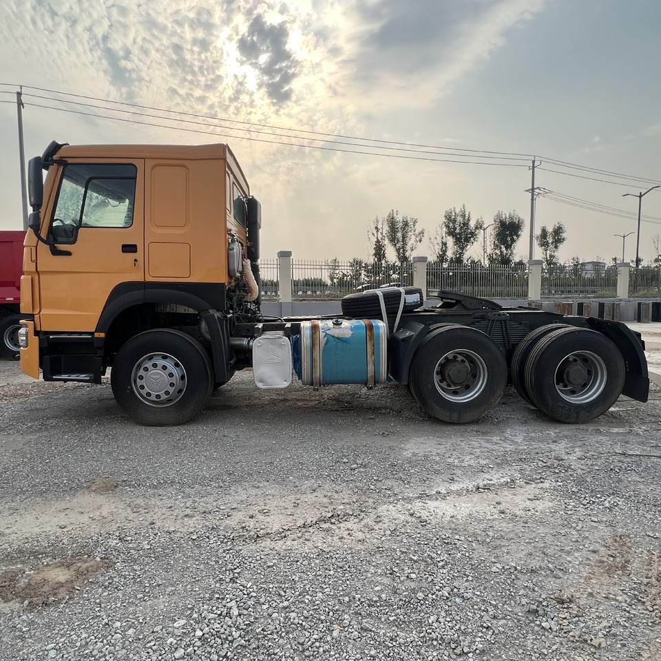 شاحنة جرار Sinotruk HOWO 371 Tractor: صور 6