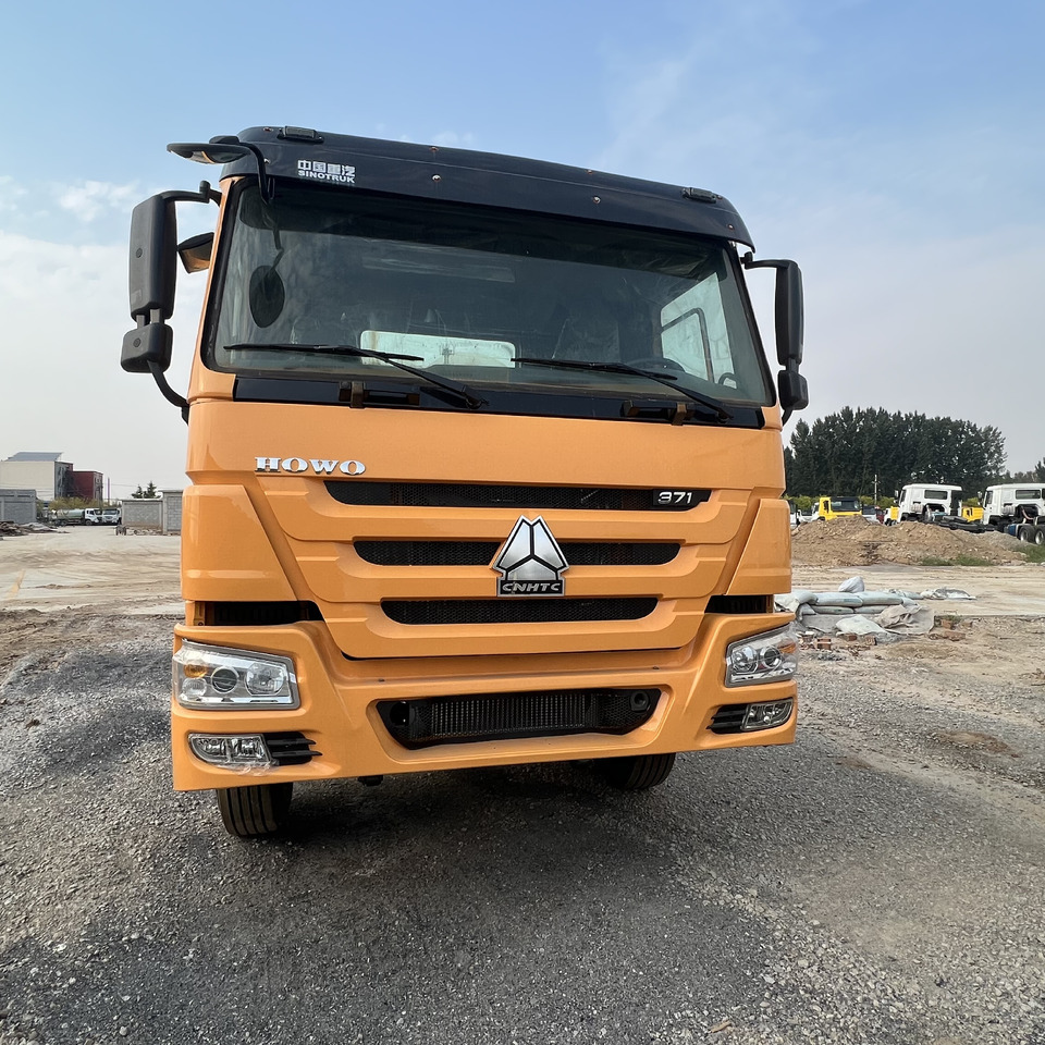 شاحنة جرار Sinotruk HOWO 371 Tractor: صور 9