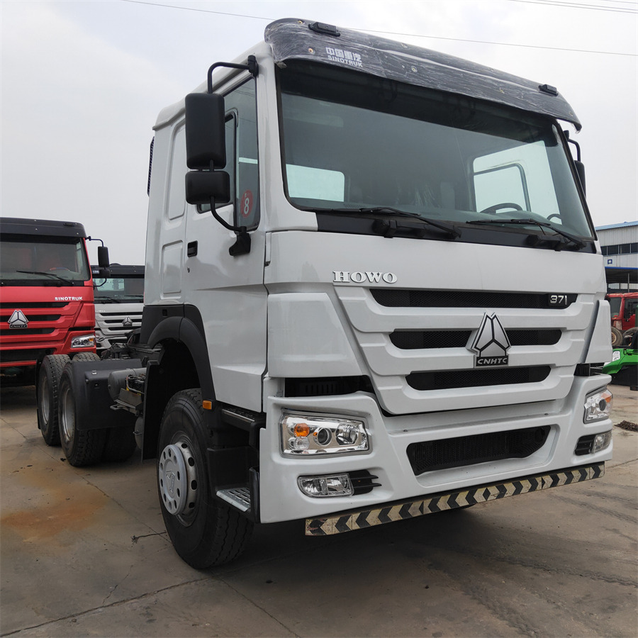 Sinotruk HOWO 371 tractor - شاحنة قلابة صغيرة: صور 1 Sinotruk HOWO 371 tractor - شاحنة قلابة صغيرة: صور 1