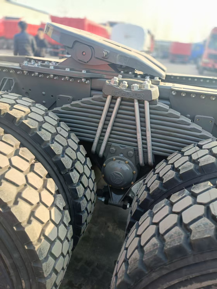 شاحنة جرار جديد Sinotruk HOWO 430 6*4 Tractor: صور 8