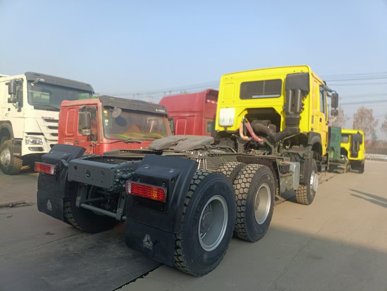 Sinotruk HOWO 430 6*4 Tractor - شاحنة جرار: صور 2 Sinotruk HOWO 430 6*4 Tractor - شاحنة جرار: صور 2