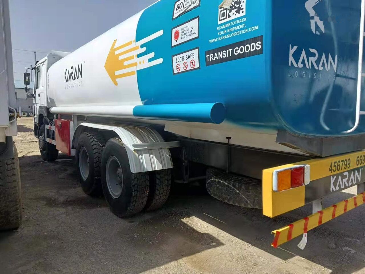 Sinotruk HOWO 6*4 Fuel Tank Truck - شاحنة صهريج: صور 4 Sinotruk HOWO 6*4 Fuel Tank Truck - شاحنة صهريج: صور 4