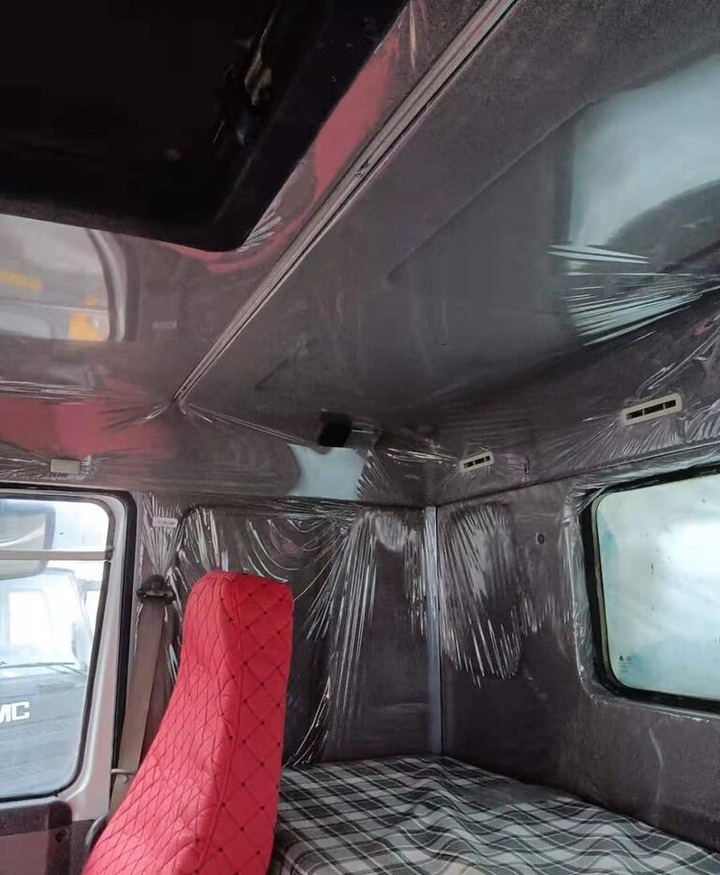 Sinotruk HOWO 6*4 Fuel Tank Truck - شاحنة صهريج: صور 5 Sinotruk HOWO 6*4 Fuel Tank Truck - شاحنة صهريج: صور 5