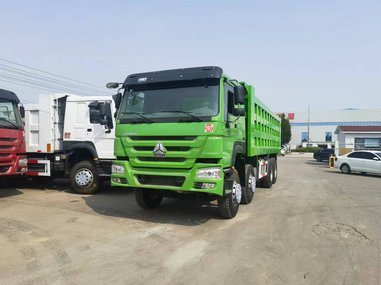Sinotruk HOWO 8*4 Dump truck - قلابات: صور 1 Sinotruk HOWO 8*4 Dump truck - قلابات: صور 1