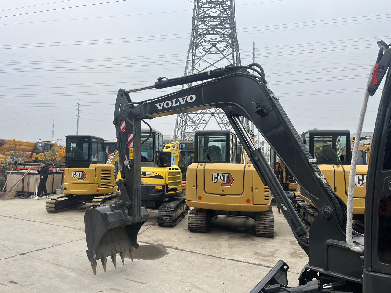 VOLVO EC60D - حفارة مصغرة: صور 5 VOLVO EC60D - حفارة مصغرة: صور 5