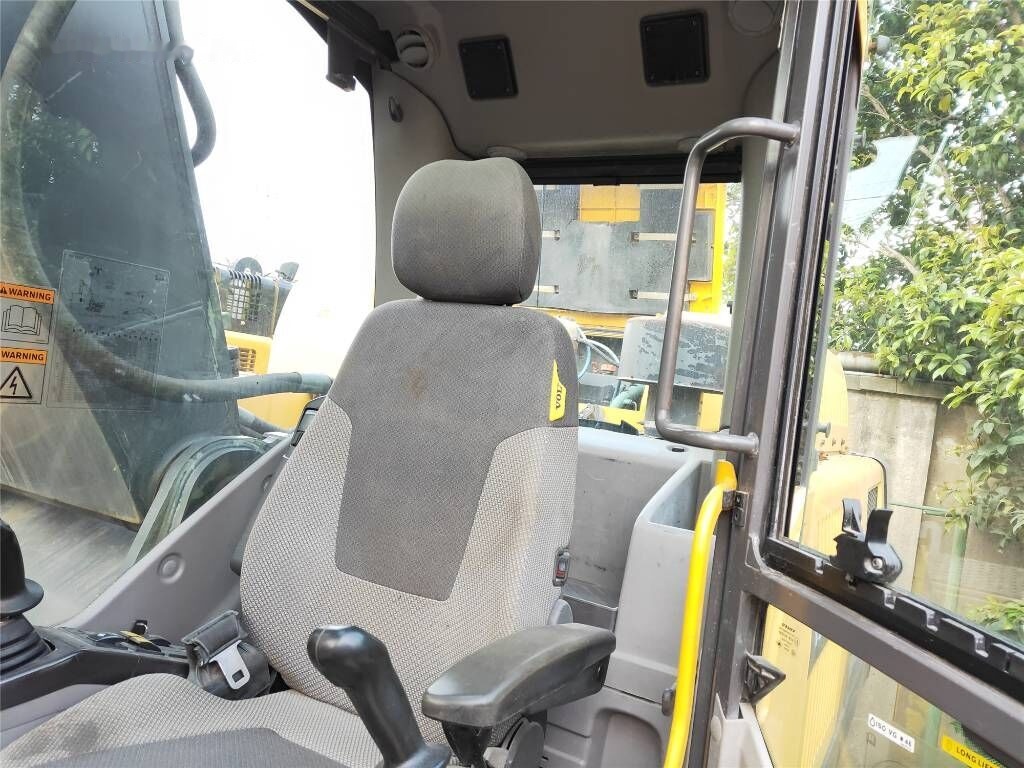 Volvo EC 380 D L - حفارات زحافة: صور 5 Volvo EC 380 D L - حفارات زحافة: صور 5