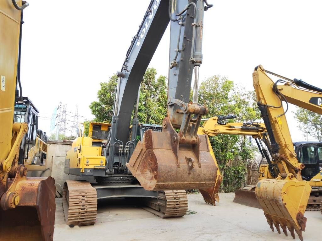 Volvo EC 380 D L - حفارات زحافة: صور 2 Volvo EC 380 D L - حفارات زحافة: صور 2
