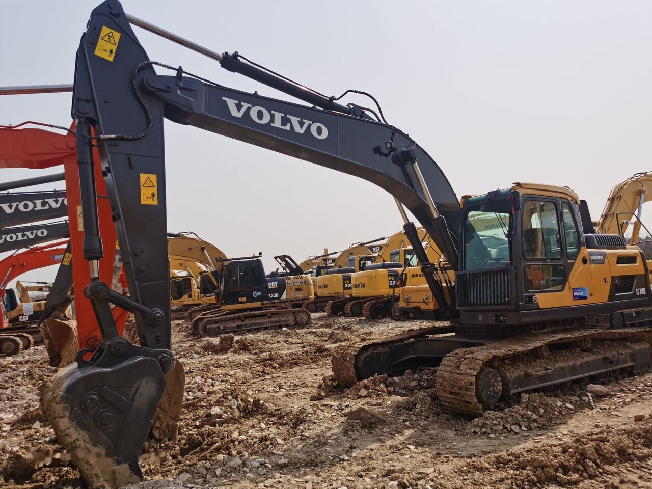 Volvo EC210D - حفارات زحافة: صور 4 Volvo EC210D - حفارات زحافة: صور 4