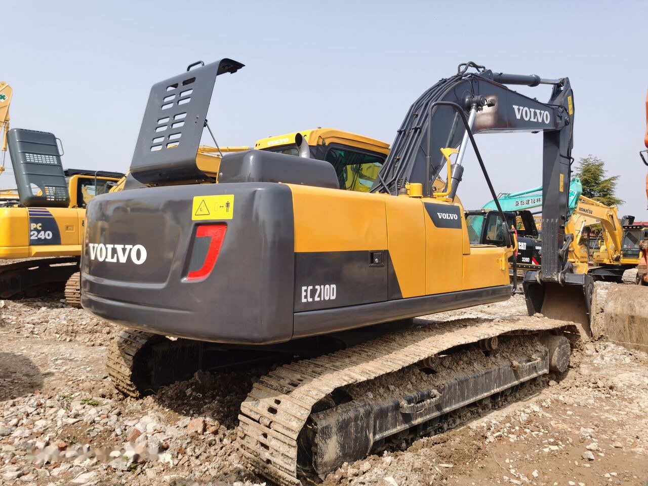 Volvo EC210D - حفارات زحافة: صور 2 Volvo EC210D - حفارات زحافة: صور 2