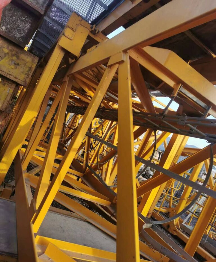 Zoomlion 6513-8 - رافعة برجية: صور 4 Zoomlion 6513-8 - رافعة برجية: صور 4