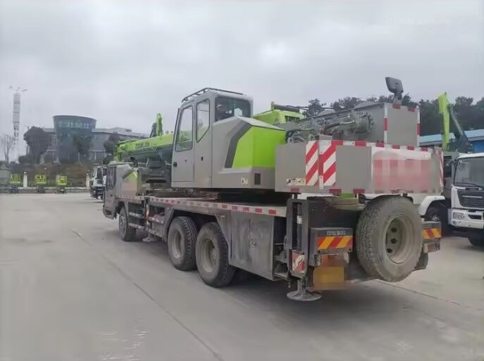 Zoomlion ZTC250-1 - موبايل كرين: صور 5 Zoomlion ZTC250-1 - موبايل كرين: صور 5