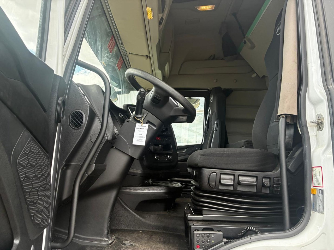 شاحنة جرار Cabeza Tractora IVECO 460 AUTOMATICO  INTARDER ADR: صور 9