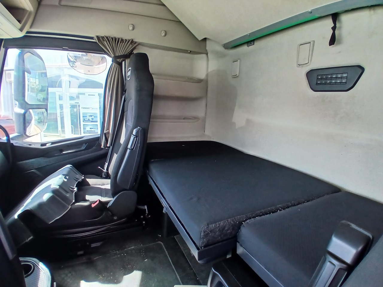 شاحنة جرار Cabeza Tractora IVECO 460 AUTOMATICO INTARDER ADR: صور 9