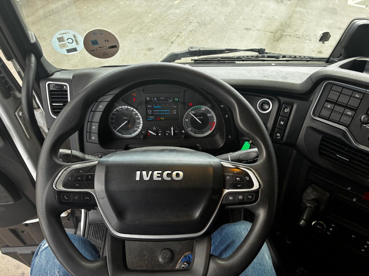 شاحنة جرار Cabeza Tractora IVECO 460 AUTOMATICO  INTARDER ADR: صور 10